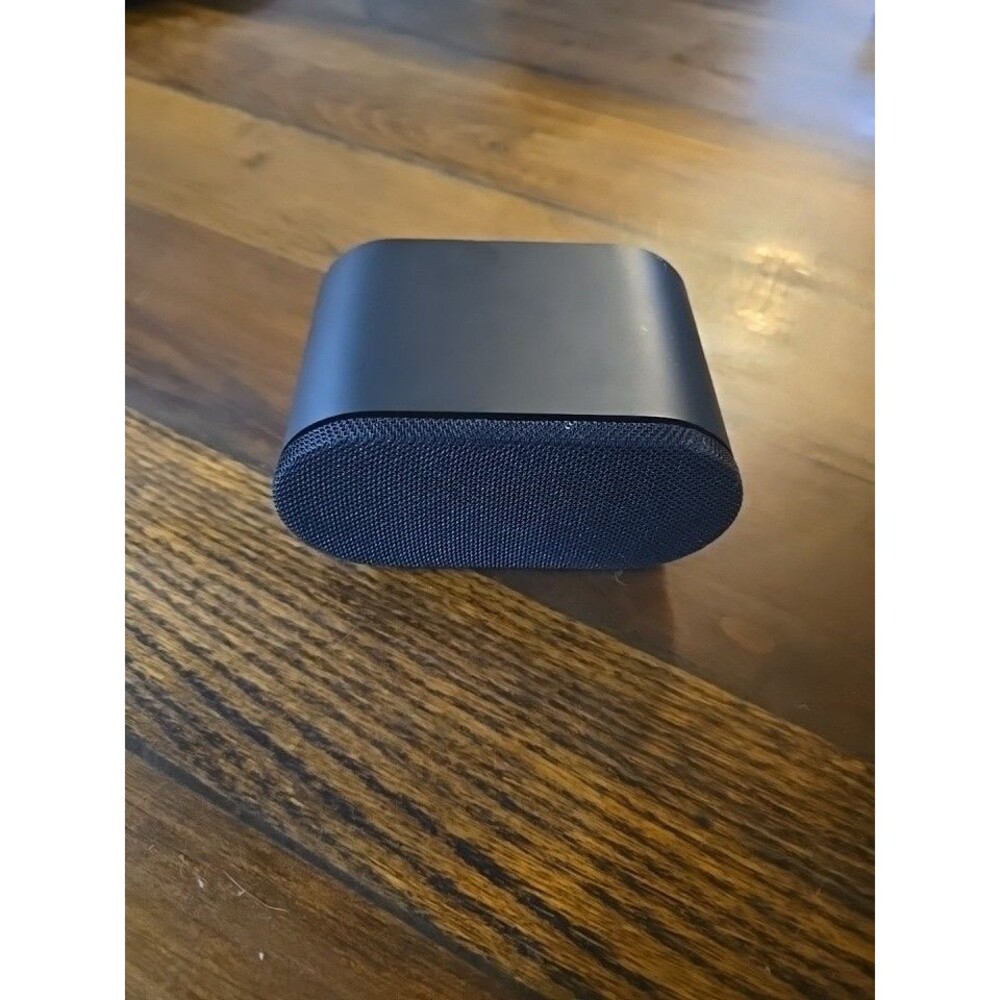 1 right speaker VIZIO 5.1 SE Replacement SURROUND. no cord